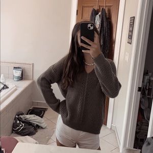 en crême sweater